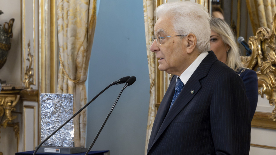 Mattarella, la concentrazione di poteri indebolisce democrazia