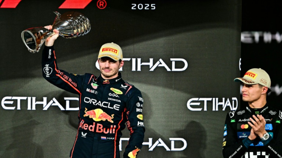 'N&atilde;o tenho nenhum arrependimento', diz Verstappen ap&oacute;s vice-campeonato