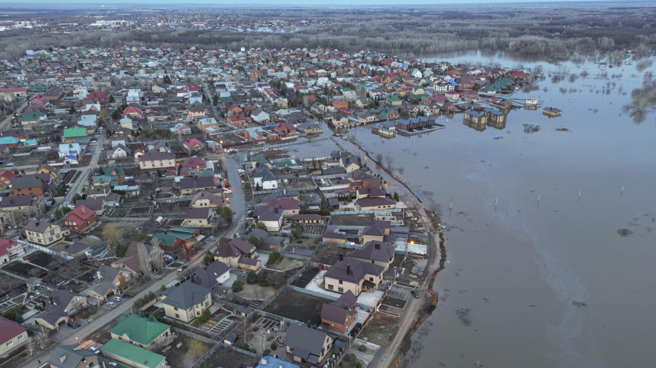 In Russia gi&agrave; 14.000 evacuati per inondazioni a Orenburg
