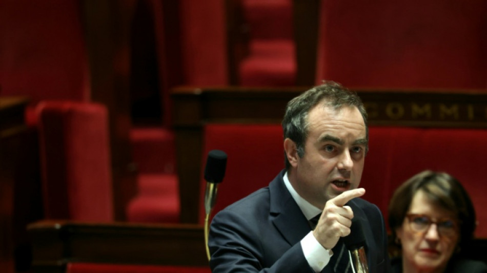 Budget : Lecornu choisit le 49.3 avec "amertume"