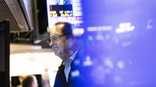 Borsa: l'Europa in rialzo, si allenta la tensione sui bond