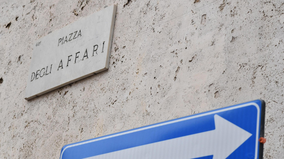 Borsa: Milano apre in lieve rialzo (+0,19%)