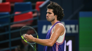 Tennis : coup d'arr&ecirc;t pour Alcaraz &agrave; Shanghai, Zverev finira la saison N.1 mondial