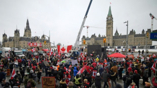 Contestation au Canada: Trudeau promet une r&eacute;pression polici&egrave;re accrue, &eacute;tat d'urgence en Ontario