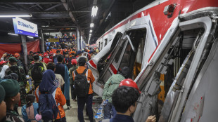 Scontro fra treni in Indonesia: il bilancio sale ancora, 14 morti e 84 feriti