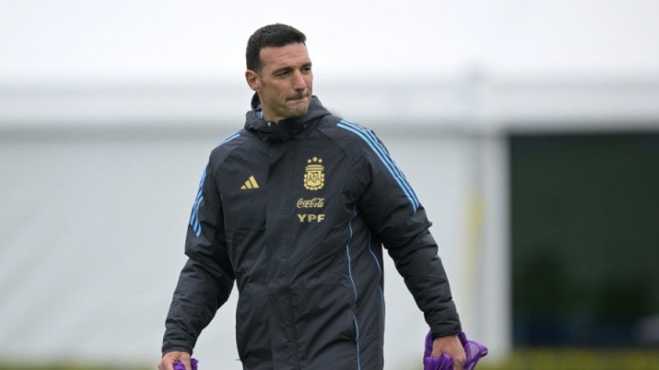 Mastantuono &eacute; a grande aus&ecirc;ncia na lista de convocados da Argentina para amistoso contra Guatemala