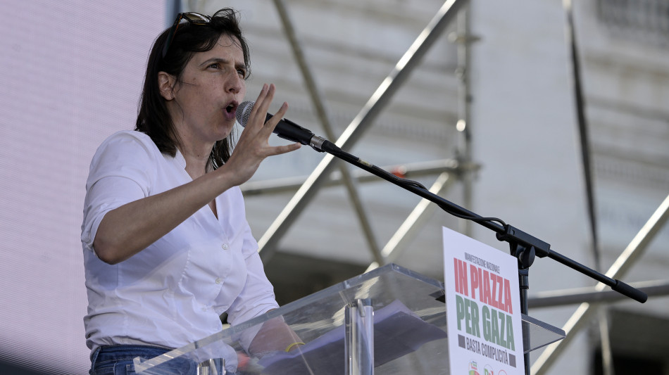 Schlein a Budapest, non si può vietare l'amore per legge