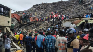 A Conakry, le d&eacute;sespoir et la col&egrave;re apr&egrave;s l'&eacute;boulement meurtrier d'une d&eacute;charge 
