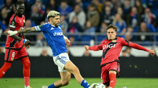 Chelsea anuncia contrata&ccedil;&atilde;o do lateral espanhol Pep Chavarr&iacute;a
