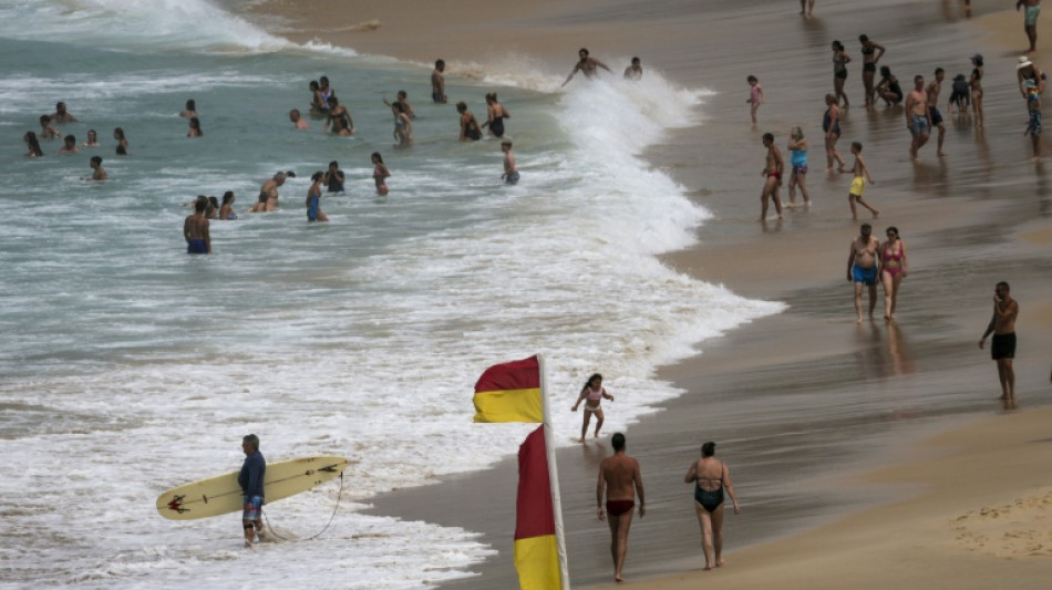 Dos detenidos tras unos disparos en una conocida playa de S&iacute;dney