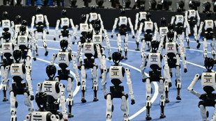 Rob&ocirc;s pulverizam recordes durante competi&ccedil;&atilde;o em Pequim