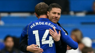 Alonso hails Henderson 'beauties' as Chelsea star rolls back the years