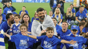 Muslic will noch "jahrelang" Trainer auf Schalke bleiben