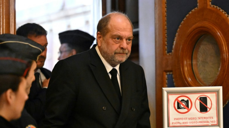 A son proc&egrave;s, Eric Dupond-Moretti &eacute;gal &agrave; lui-m&ecirc;me face aux accusations "lunaires" de conflits d'int&eacute;r&ecirc;ts