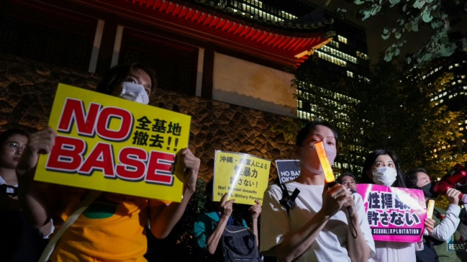 EUA pro&iacute;be &aacute;lcool e decreta toque de recolher para soldados no Jap&atilde;o ap&oacute;s assassinato