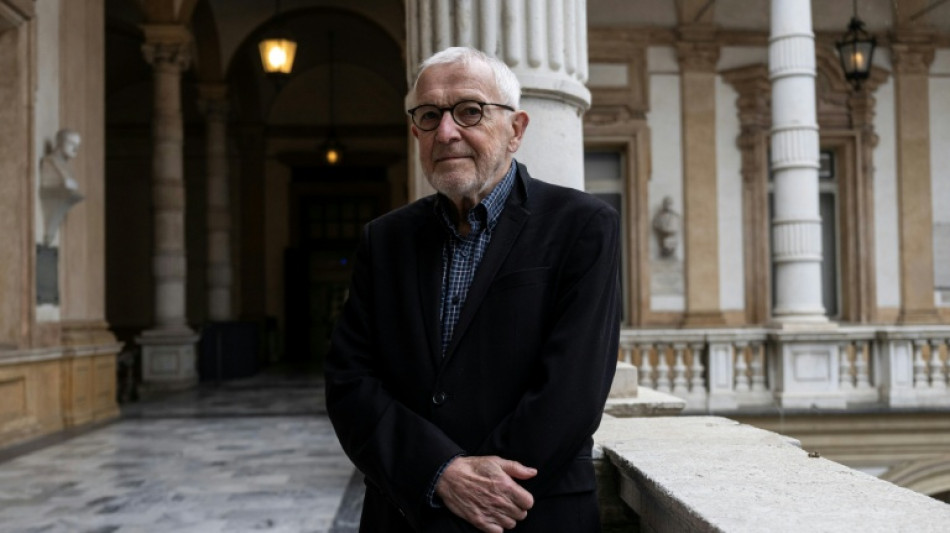 Le prix Nobel de physique, un pionnier de l'IA qui voulait "gagner le Tour de France"