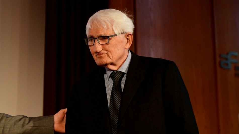 Morre, aos 96 anos, o fil&oacute;sofo alem&atilde;o J&uuml;rgen Habermas