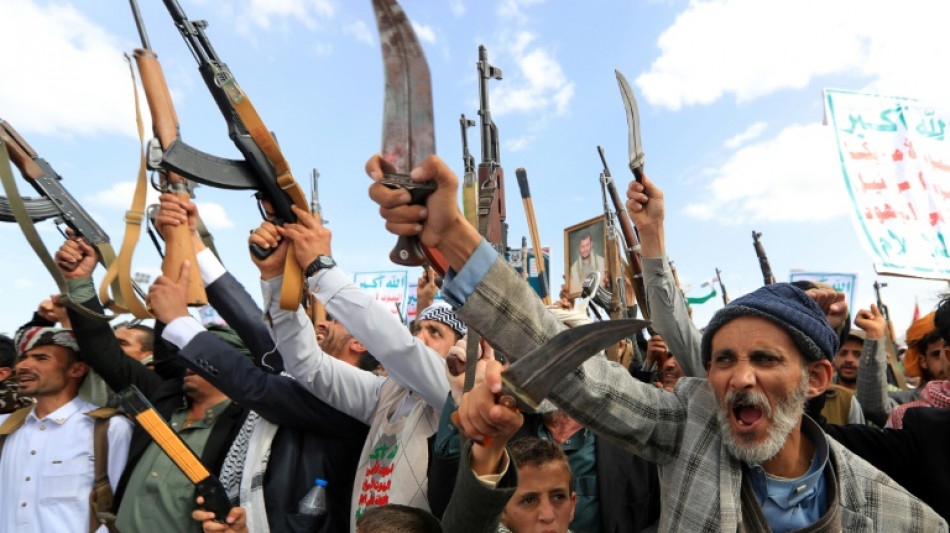 Un bombardeo de EEUU en Yemen deja casi 70 muertos en un centro de detenci&oacute;n de migrantes