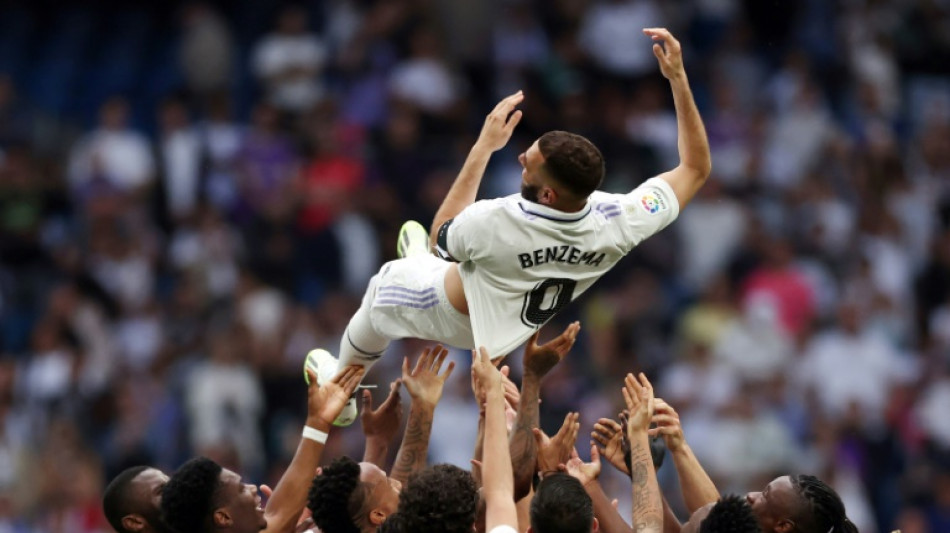 Antes de Benzema y Cristiano, m&aacute;s de cuarenta a&ntilde;os de traspasos de estrellas prejubiladas en el Golfo