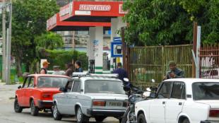 Accabl&eacute;s par la crise, les Cubains pr&ocirc;nent le dialogue face aux menaces de Trump