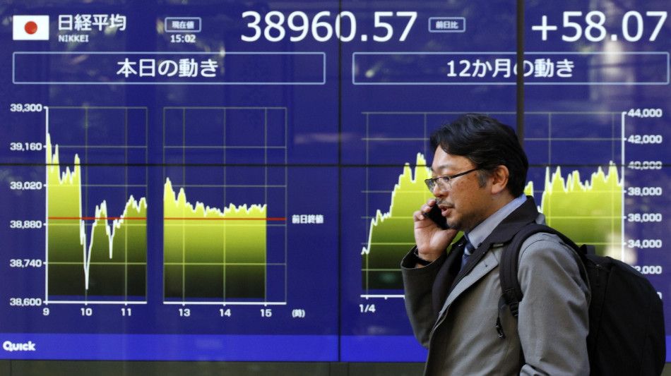 Borsa: Tokyo, apertura poco variata (-0,07%)