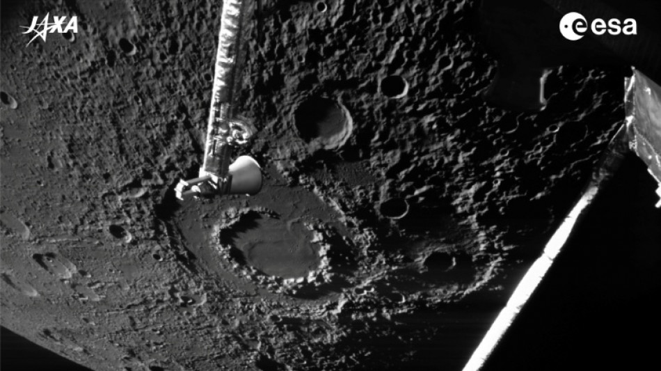 Spacecraft bound for Mercury begins 'tricky' arrival