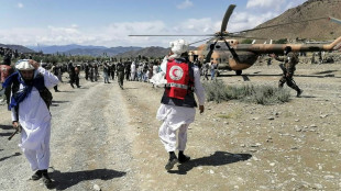 Cerca de un millar de muertos en potente terremoto en Afganist&aacute;n