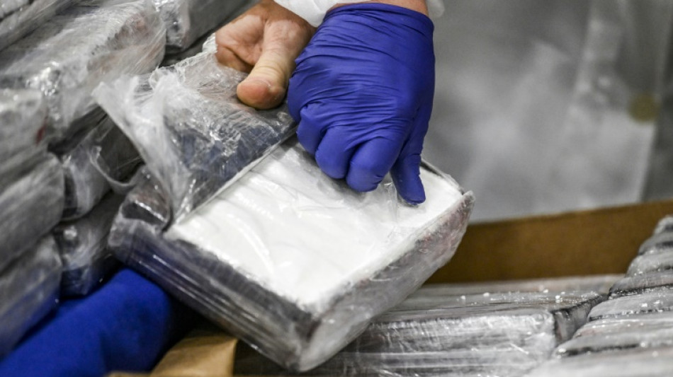 Fast 800 Kilogramm Kokain &uuml;ber Hamburger Hafen geschmuggelt - Vier Festnahmen