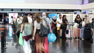 Codacons, Antitrust si attiva su supplementi carburanti aerei dopo esposto