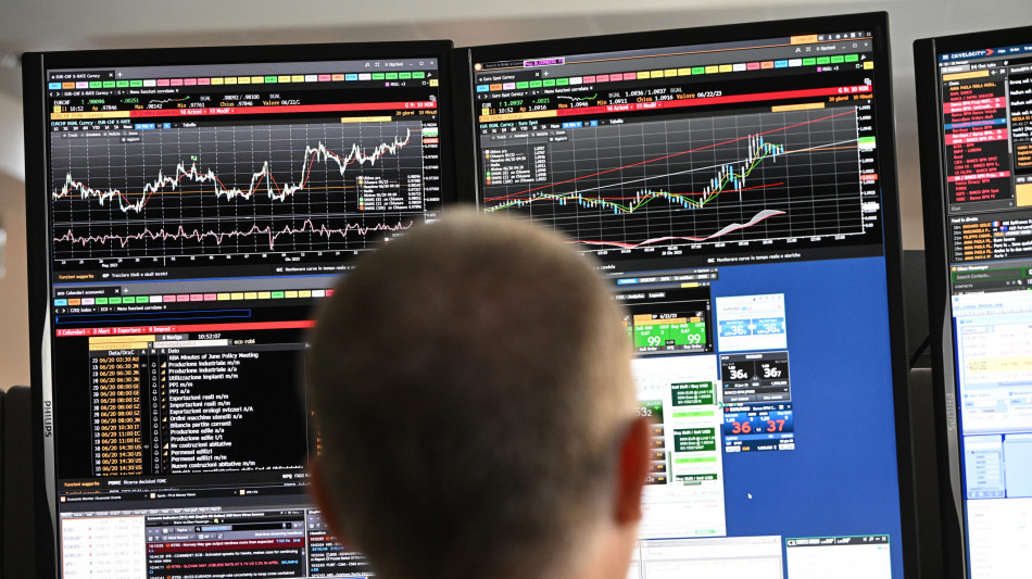 Borsa: l'Europa frena con Wall Street, rifiatano i bond