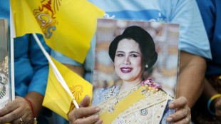 È morta a 93 anni la regina madre di Thailandia Sirikit