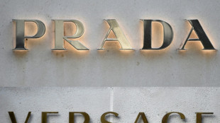 La UE aprueba la compra de Versace por Prada para crear un gigante del lujo italiano