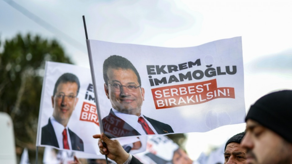 Holpriger Start von Prozess gegen inhaftierten Erdogan-Rivalen Imamoglu in Istanbul 