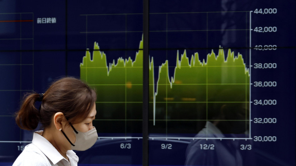 Borsa: Tokyo, apertura in aumento (+0,81%)