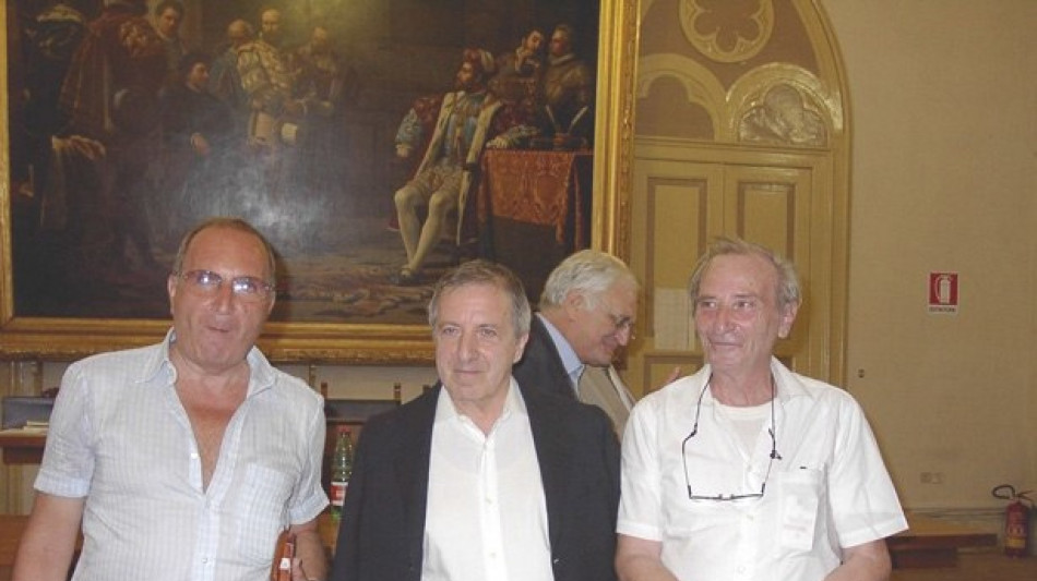 Addio al maestro Roberto De Simone