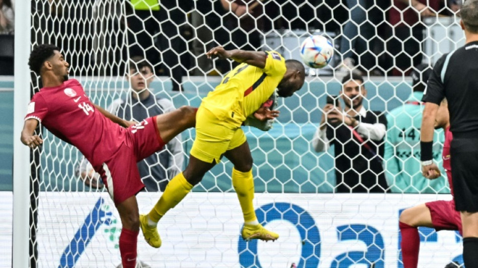 Mondial: pas de miracle pour le Qatar, domin&eacute; par l'&Eacute;quateur