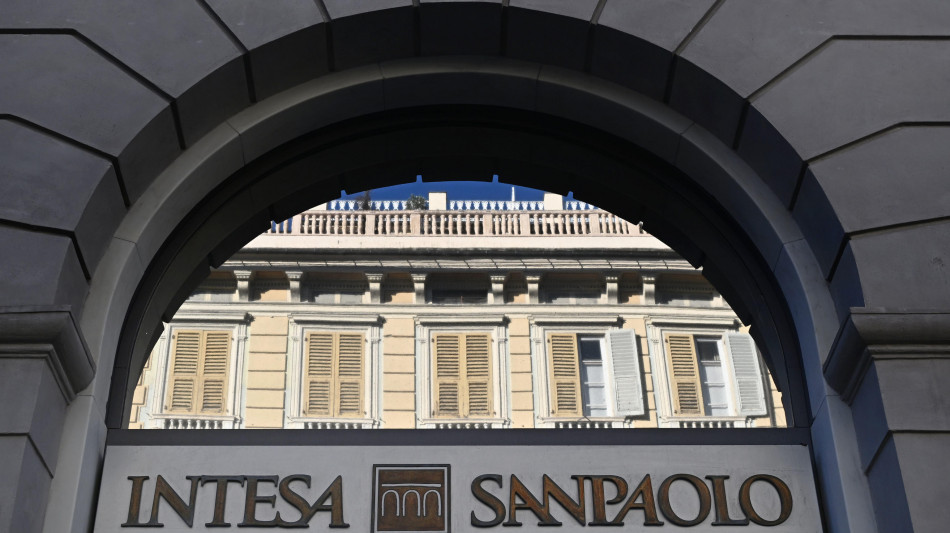 Intesa colloca bond da 1 miliardo, ordini 3,75 miliardi