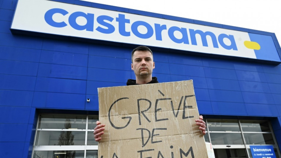 Chez Castorama, bricolage, jardinage et gr&egrave;ve de la faim