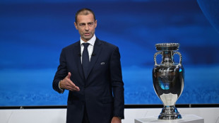 La UEFA no reintegrar&aacute; a los equipos rusos de inferiores, Ucrania "agradecida"