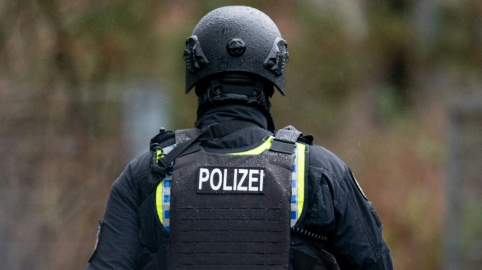 Wegen Drogenhandels in gro&szlig;em Stil mehrere Objekte in Berlin durchsucht