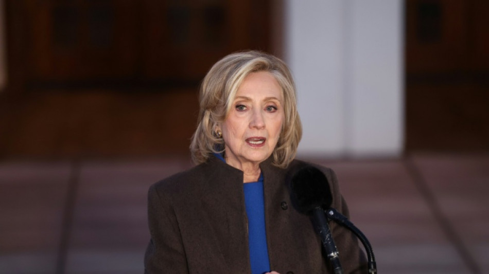 Hillary Clinton: Ehemann Bill Clinton wusste nichts von Epsteins Verbrechen