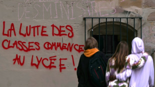 Mouvement lyc&eacute;en: des profs rempla&ccedil;ants attendus, encore des blocages
