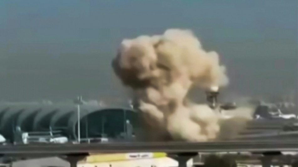 Iran greift erneut Golfstaaten an - Flughafen-Treibstofflager in Kuwait getroffen