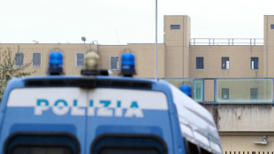 Tre agenti indagati per aggressione in carcere a killer Denisa