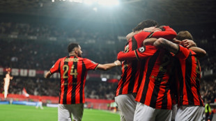 Olympique de Marselha perde para o Nice e n&atilde;o aproveita trope&ccedil;o do PSG
