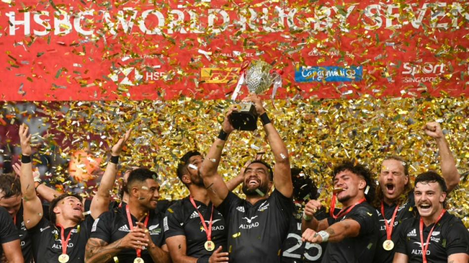 New Zealand seal Paris berth with Singapore Sevens win