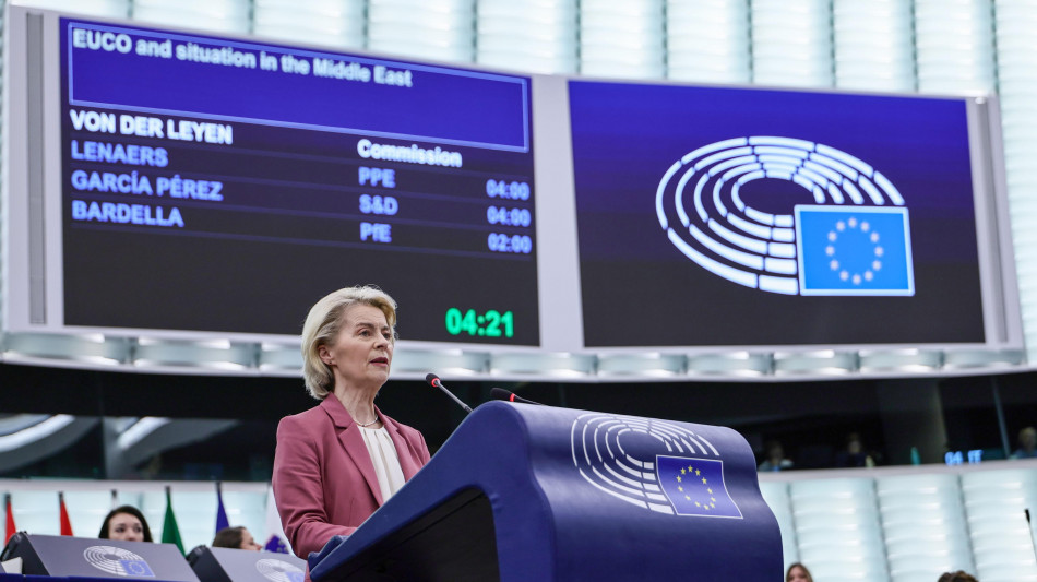 Von der Leyen, '10 giorni di guerra costati all'Ue 3 miliardi per energia'