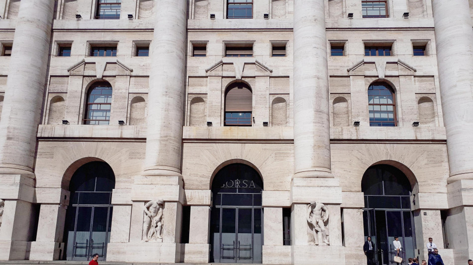 Borsa: Milano allunga il passo (+0,4%) con Leonardo e Generali