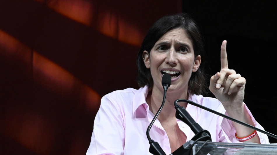 Schlein,basta soluzioni-tampone, governo accolga nostra proposta di tassare extraprofitti
