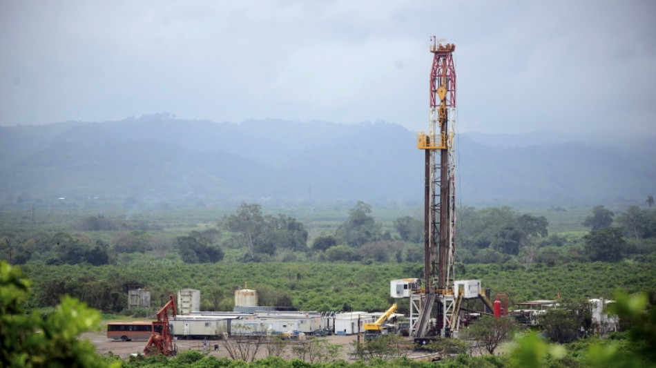 Mexican farmers raise alarm over Sheinbaum's fracking proposal 